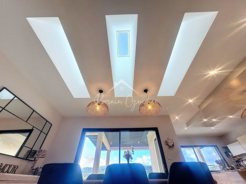 � vendre  Propri�t�/ch�teau Millau (12100)