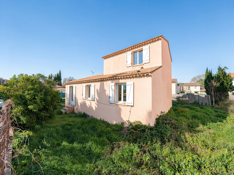   Maison T6 110m2 terrain de 500m2 Maison - 6 pi�ce(s) - 110 m�