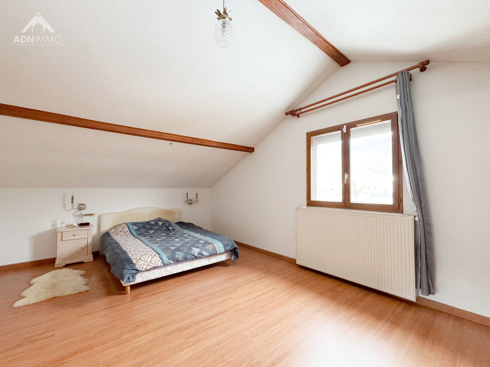 � vendre  Maison Saint-Jean-de-Gonville (01630)