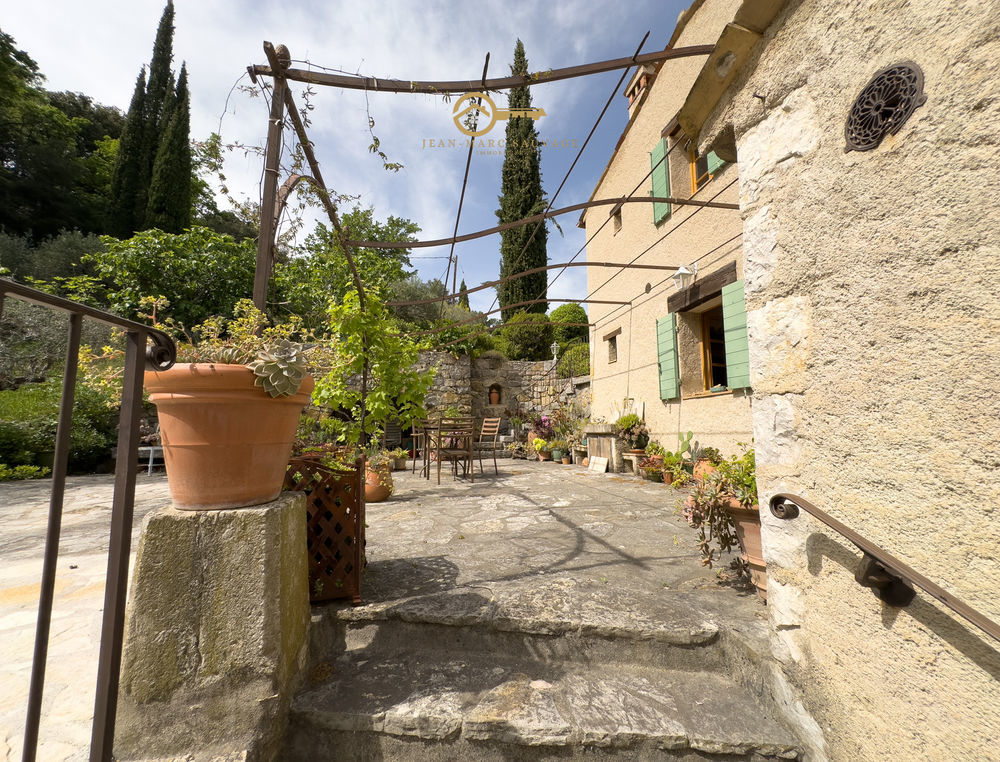 � vendre  Propri�t�/ch�teau Fayence (83440)