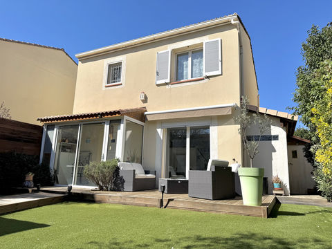   Maison familiale avec piscine et jardin Maison - 4 pi�ce(s) - 76 m�
