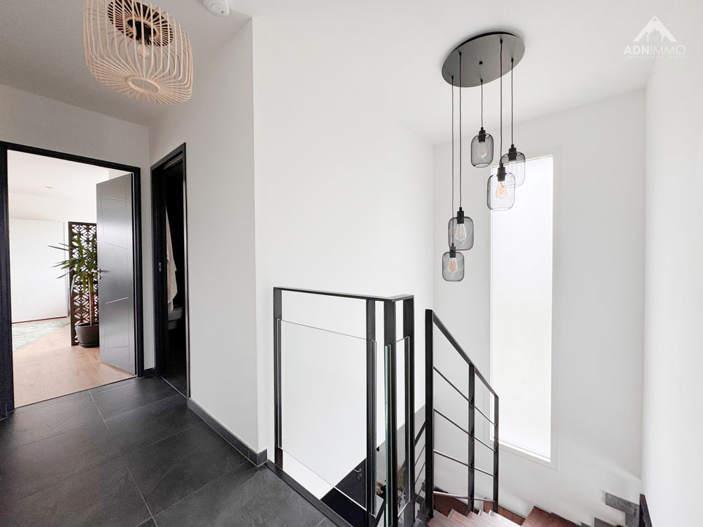 � vendre  Maison Saint-Jean-de-Gonville (01630)