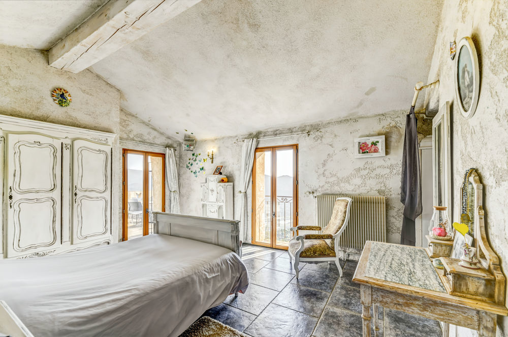 � vendre  Propri�t�/ch�teau Le Broc (06510)