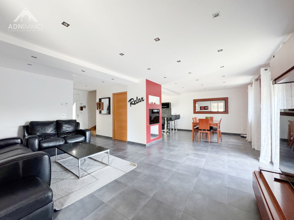 � vendre  Maison P�ron (01630)