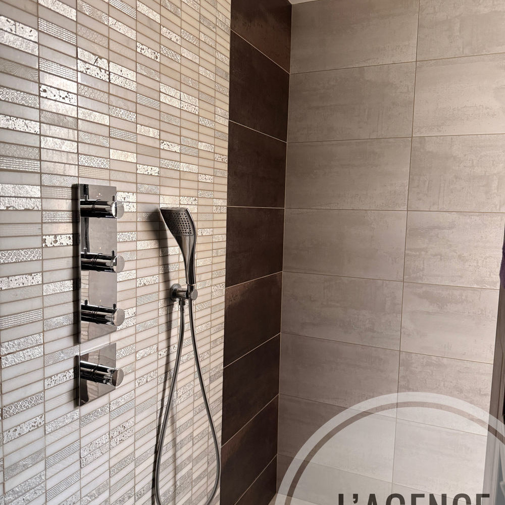 � vendre  Maison Uchaux (84100)