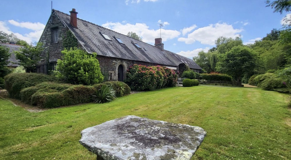 � vendre  Propri�t�/ch�teau Cl�gu�rec (56480)