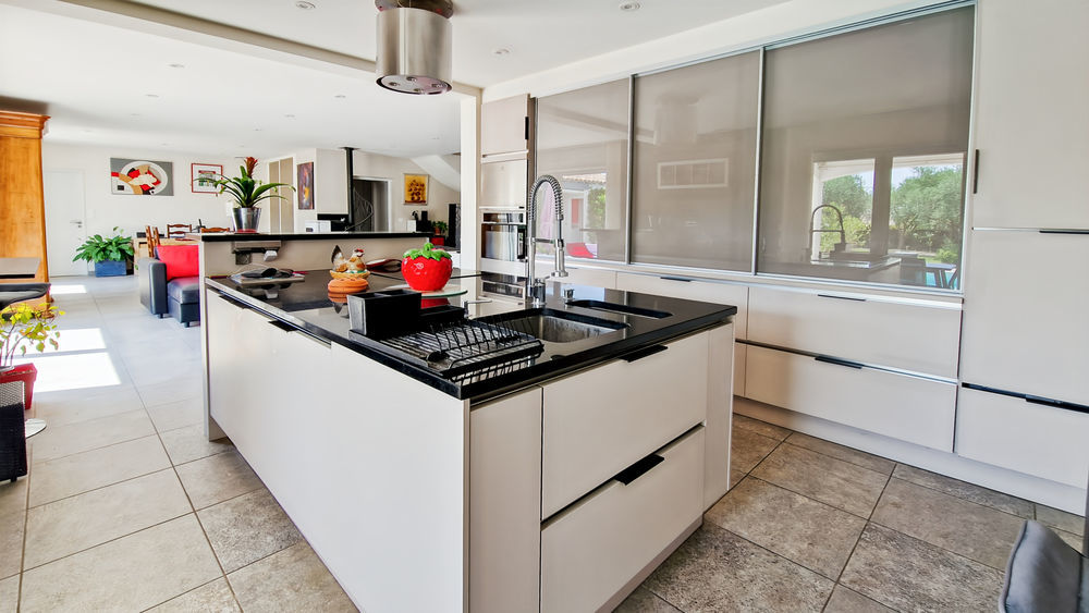 � vendre  Maison Uz�s (30700)