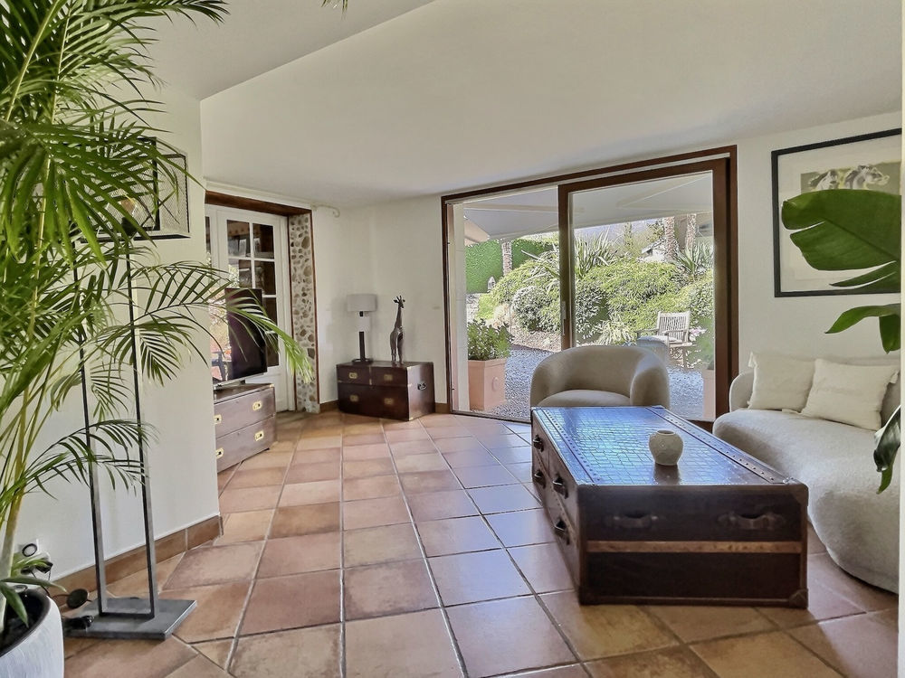 � vendre  Maison Divonne-les-Bains (01220)