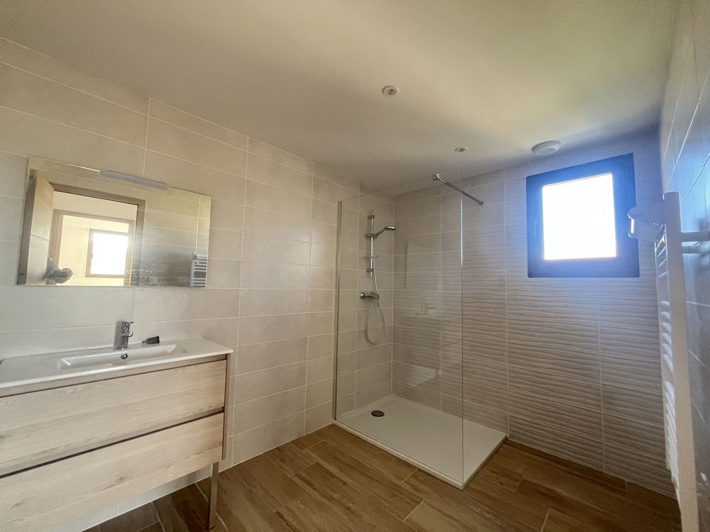 � vendre  Appartement Saint-Laurent-du-Var (06700)