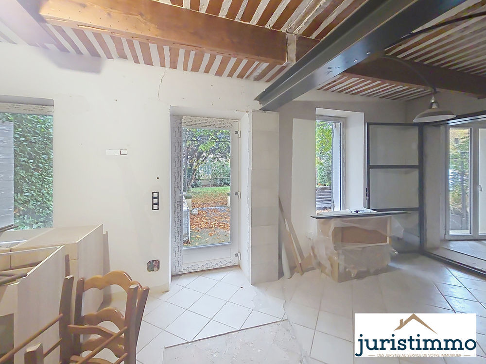 � vendre  Propri�t�/ch�teau Travaillan (84850)