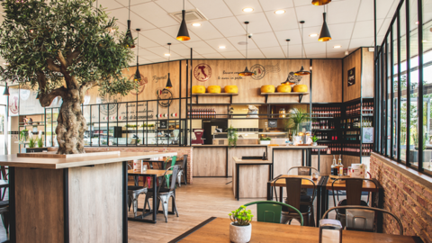 A VENDRE RESTAURANT ITALIEN SAINT MAXIMIN (60) 599000 60740 St maximin