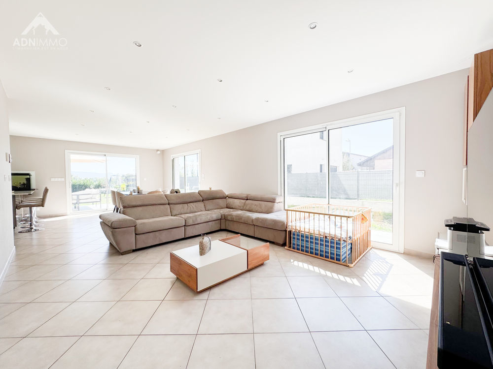 � vendre  Maison P�ron (01630)