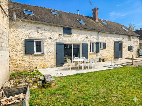   Maison de 128 m2 avec 3 ch + Grange de 56 m2 env Maison - 5 pi�ce(s) - 128 m�