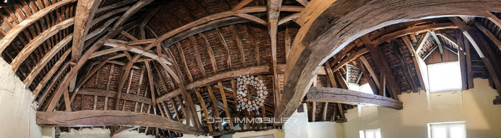 � vendre  Propri�t�/ch�teau La Roche-Vineuse (71960)