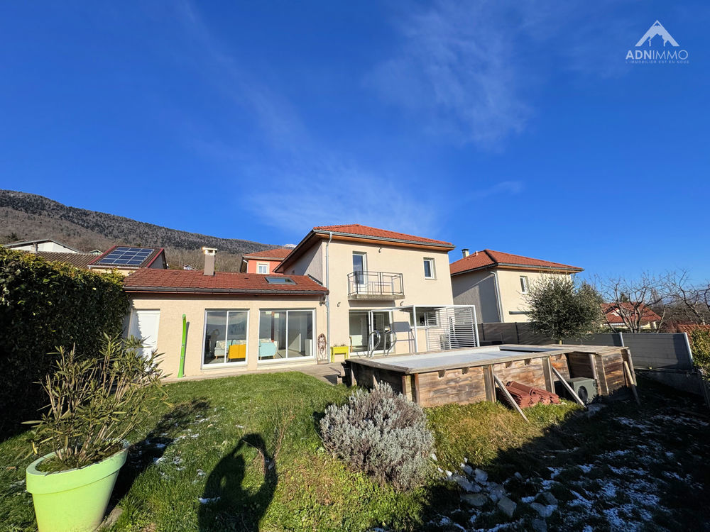 � vendre  Maison P�ron (01630)