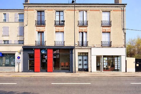   Appartement T3 - 56m 2 - Vaujours Centre-ville Appartement - 3 pi�ce(s) - 56 m�