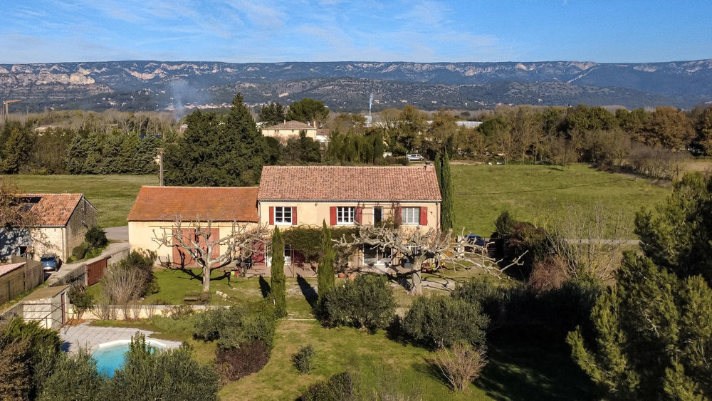 � vendre  Maison Eygui�res (13430)