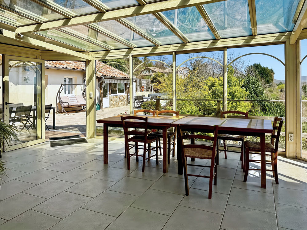 � vendre  Propri�t�/ch�teau Genestelle (07530)