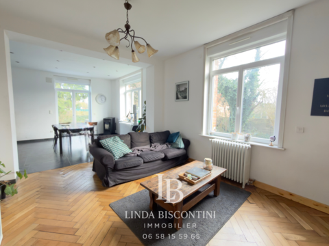   MAISON DE MAITRE Maison - 9 pi�ce(s) - 250 m�