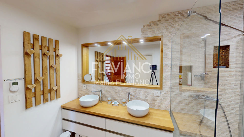 � vendre  Maison Uvernet-Fours (04400)