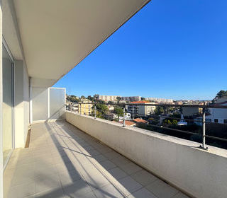  Appartement � vendre 4 pi�ces 77 m�