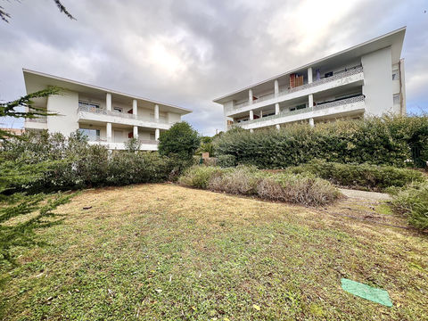   13013 MARSEILLE / Ch�teau Gombert - Appartement 2 pi�ces avec garage Appartement - 2 pi�ce(s) - 42 m�