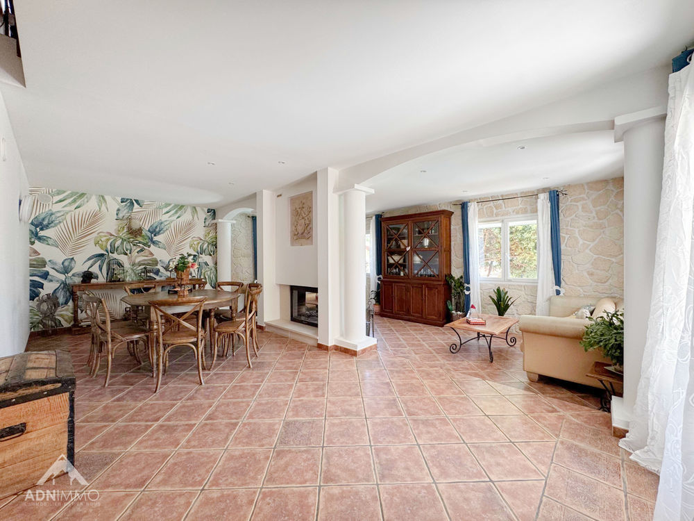 � vendre  Maison Farges (01550)