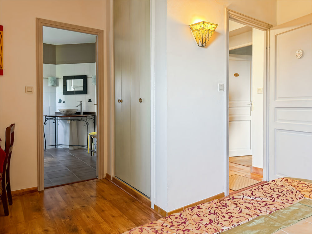 � vendre  Propri�t�/ch�teau Villeneuve-de-Berg (07170)