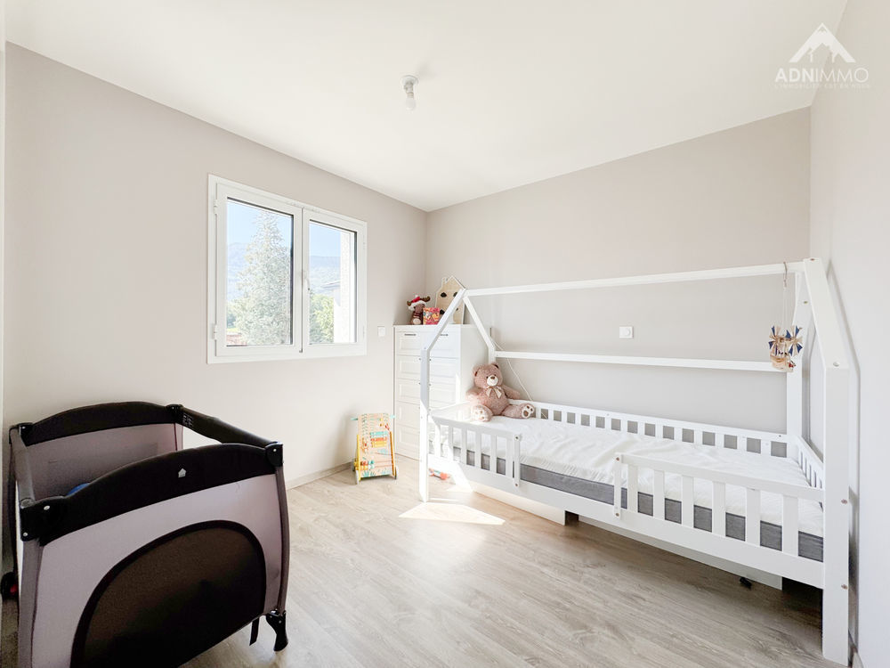 � vendre  Maison P�ron (01630)