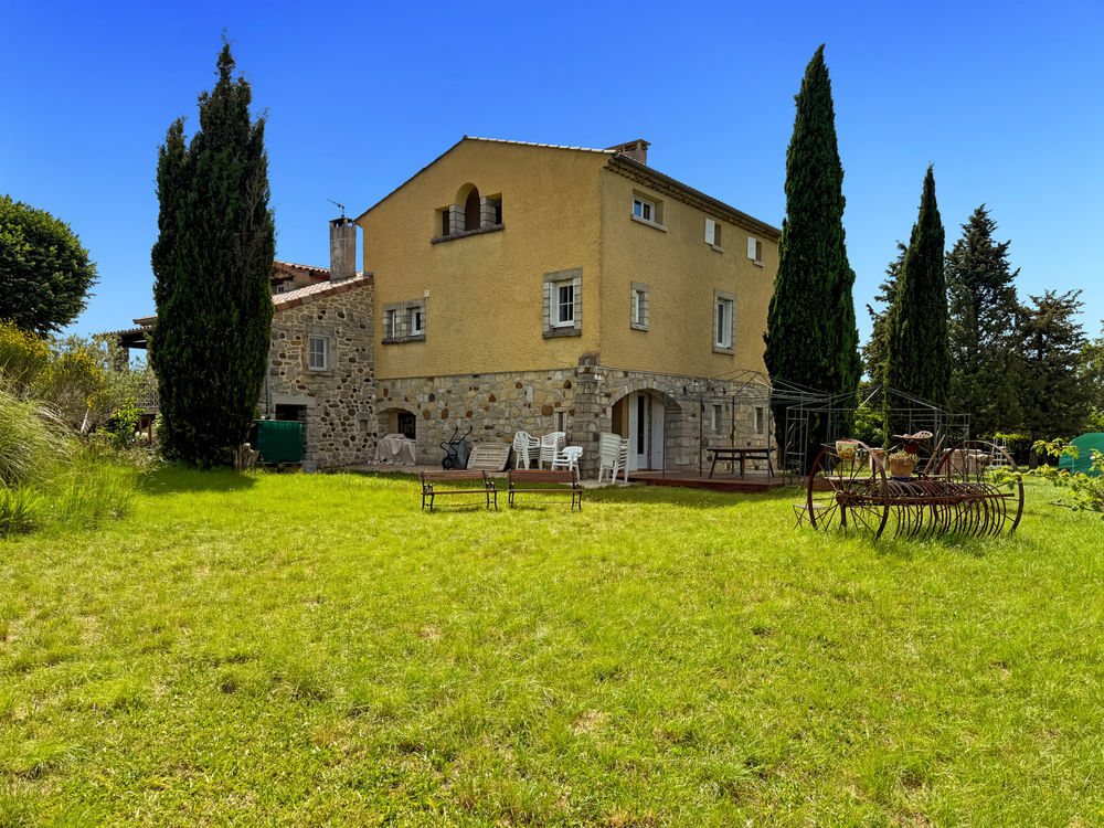 � vendre  Propri�t�/ch�teau Villeneuve-de-Berg (07170)