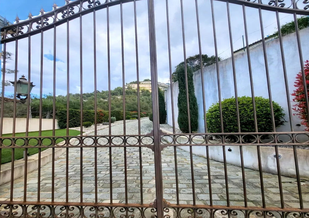 � vendre  Maison Allauch (13190)