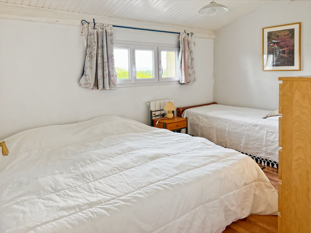 � vendre  Propri�t�/ch�teau Villeneuve-de-Berg (07170)