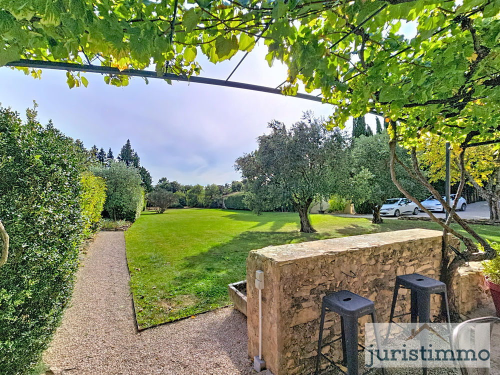 � vendre  Maison Uchaux (84100)