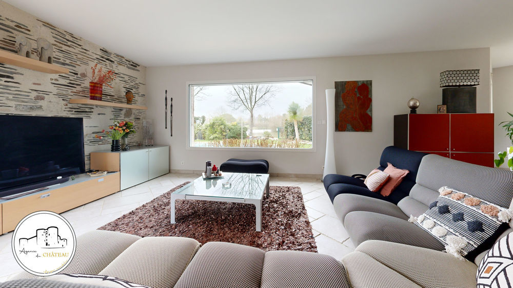 � vendre  Maison Avrill� (49240)