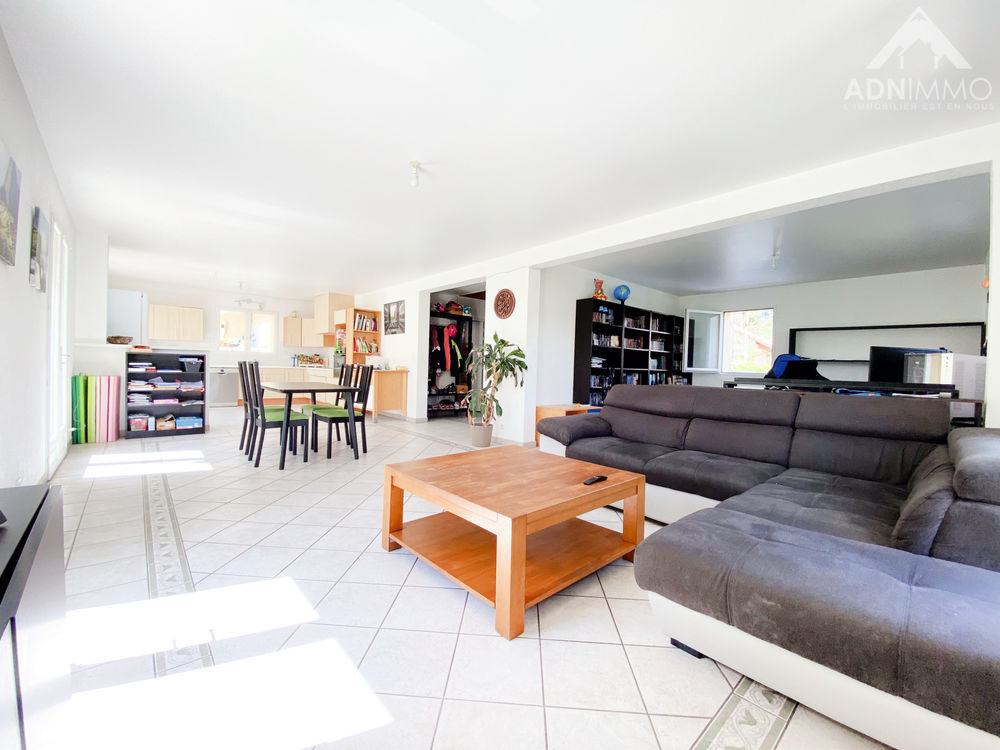 � vendre  Maison Saint-Genis-Pouilly (01630)