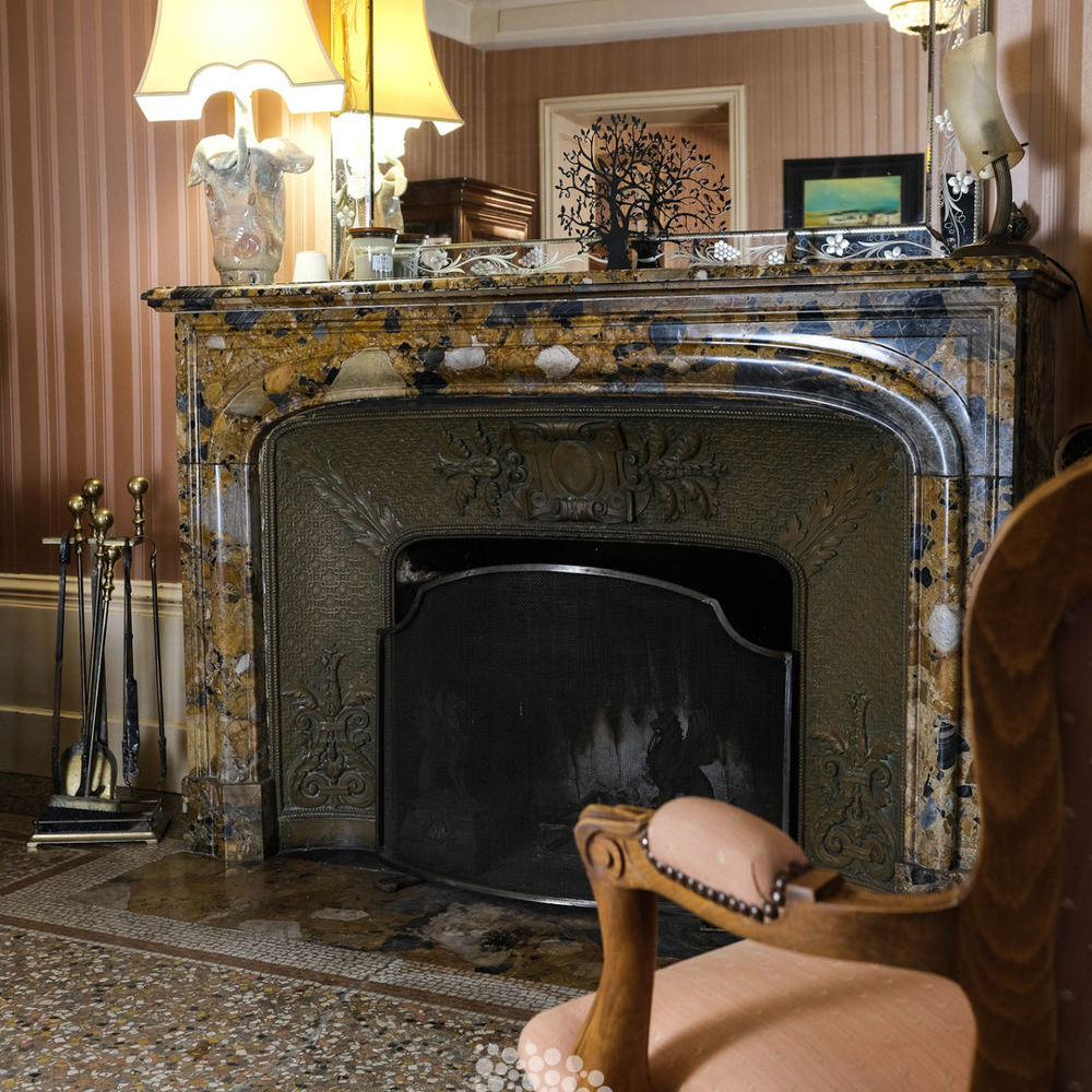 � vendre  Propri�t�/ch�teau La Roche-Vineuse (71960)