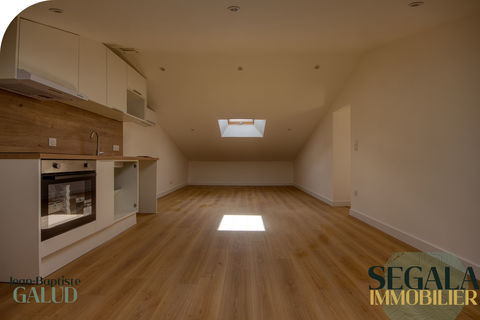   Appartement T2 refait � neuf   dernier �tage   jardin priv� Appartement - 2 pi�ce(s) - 47 m�