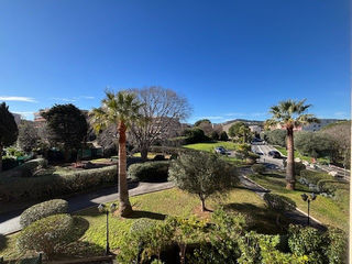  Appartement � louer 4 pi�ces 76 m�