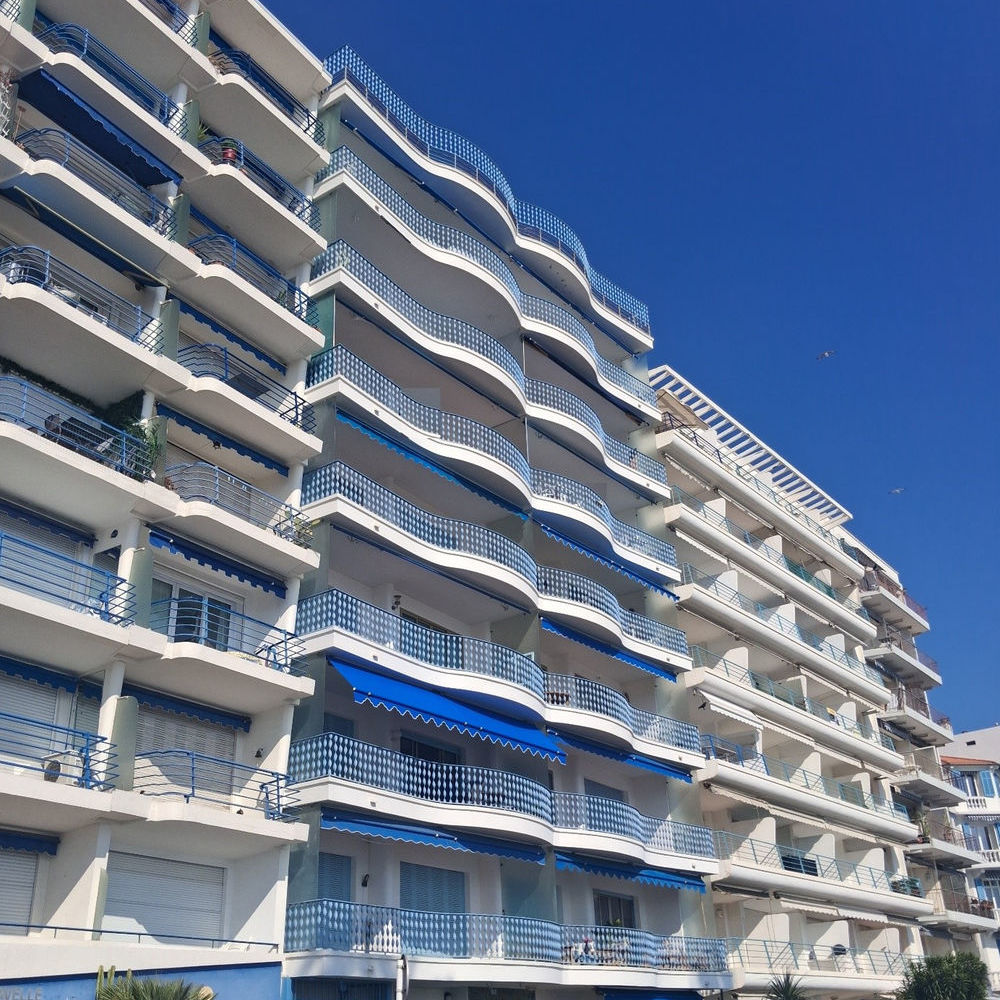 � vendre  Appartement Antibes (06600)