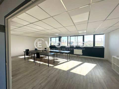 Bureaux - A LOUER - 360 m&sup2; non divisibles 317 33000 Bordeaux