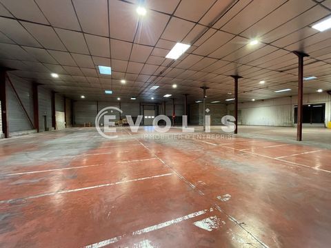 Entrep&ocirc;ts - A LOUER - 4&nbsp;860 m&sup2; non divisibles 23895 33560 Carbon blanc