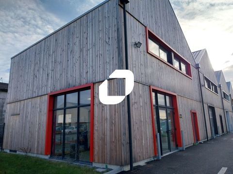 Locaux d'Activit&eacute;s - A LOUER - 340 m&sup2; non divisibles 2578 44800 Saint herblain