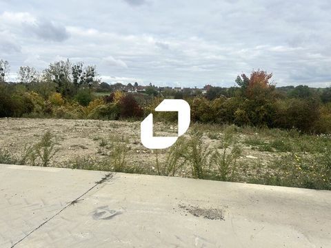 Terrain - A VENDRE - 3&nbsp;000 m&sup2; non divisibles 1800000 95190 Goussainville