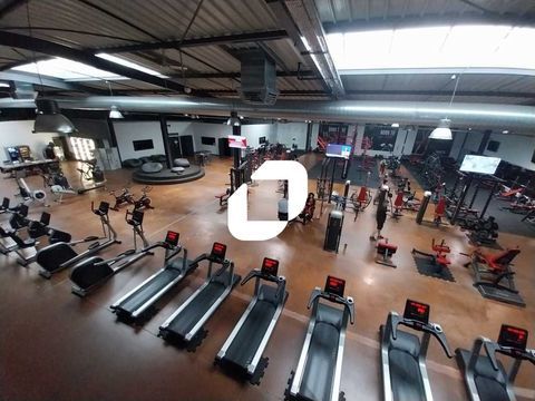 Locaux d'Activités - A VENDRE - 2 637 m² non divisibles 1999000 01700 Miribel