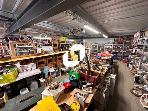 Locaux d'Activités - A VENDRE - 302 m² non divisibles 250000 33450 Montussan