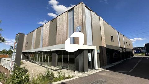FACILE D'ACCES - 150 m&sup2; non divisibles 1375 67810 Holtzheim