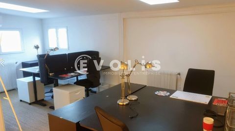 Bureaux - A LOUER - 32 m&sup2; non divisibles 2600 92170 Vanves