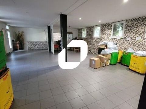 Entrep&ocirc;ts - A LOUER - 202 m&sup2; non divisibles 2700 93400 Saint ouen