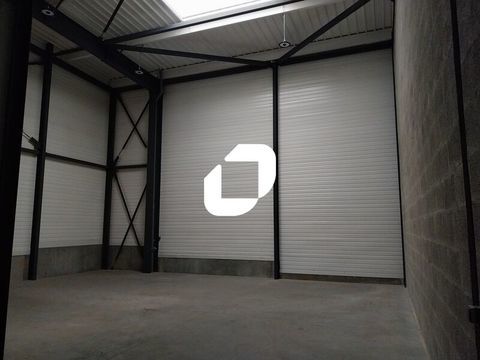 LOCAL MIXTE BUREAUX ET STOCKAGE NEUF - 227 m&sup2; non divisibles 2344 44700 Orvault