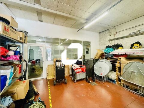 RENOVE ET IDEALEMENT PLACE - 177 m² non divisibles 242000 69700 Givors